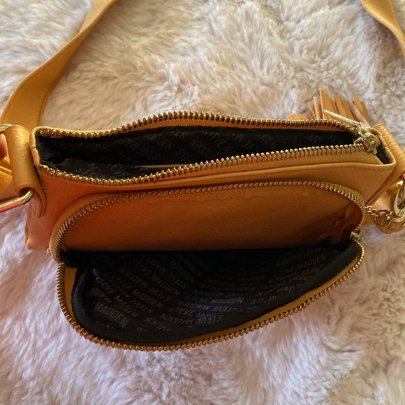 Steve Madden cross body bag - Picture 9 of 11